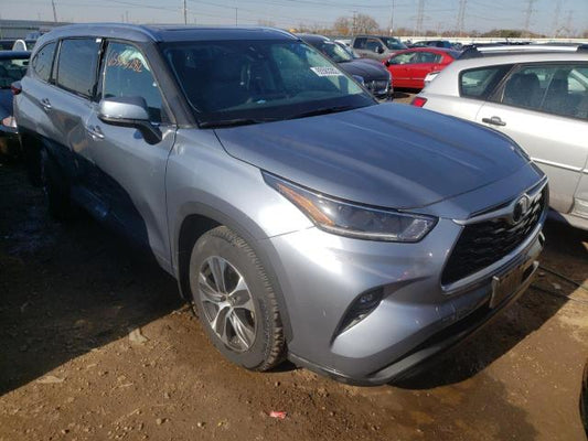 2021 TOYOTA HIGHLANDER XLE VIN: 5TDGZRBHXMS108804