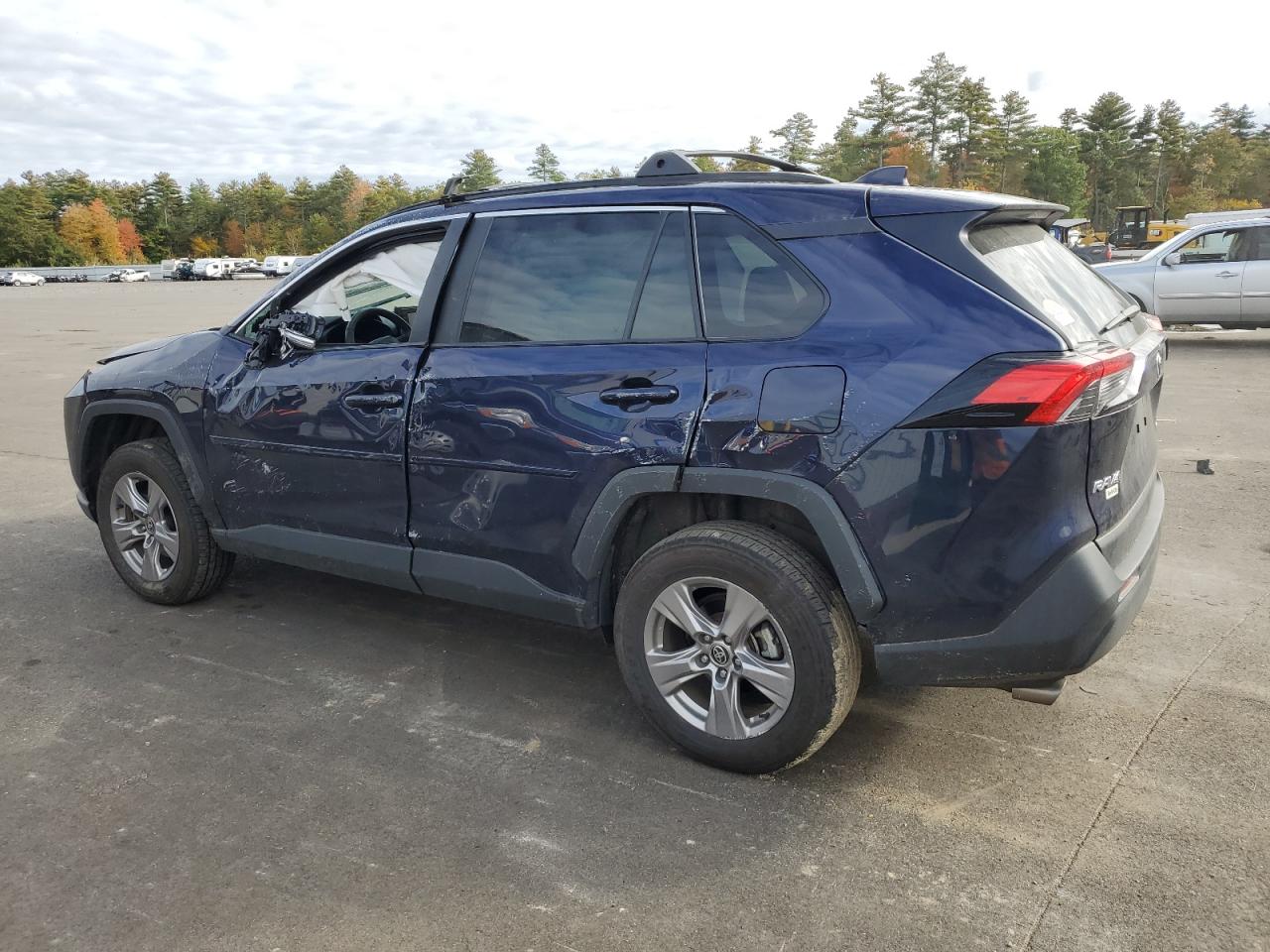 2022 TOYOTA RAV4 XLE VIN:2T3P1RFV8NW280109