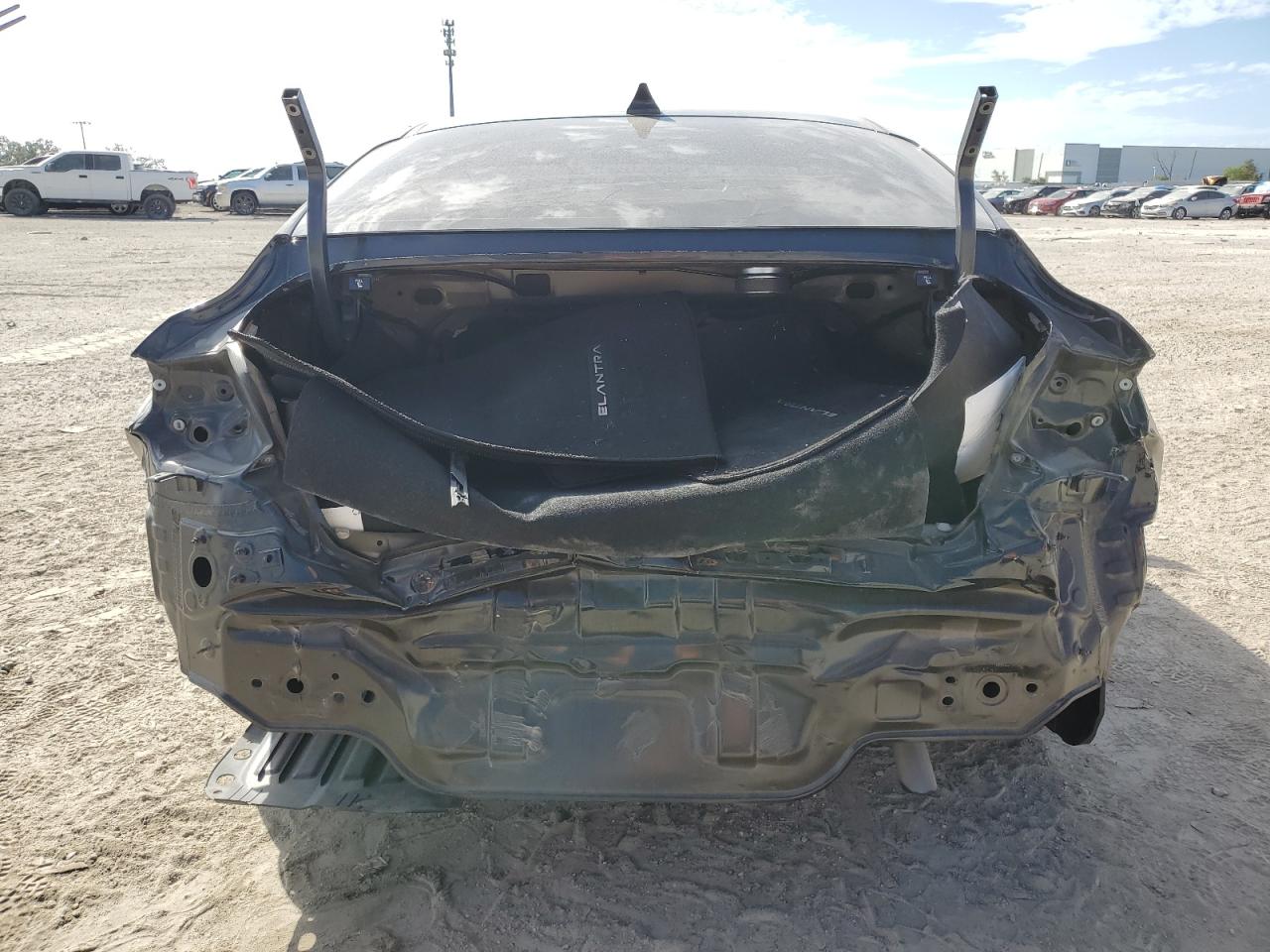 2022 HYUNDAI ELANTRA LIMITED VIN:KMHLP4AG2NU359406