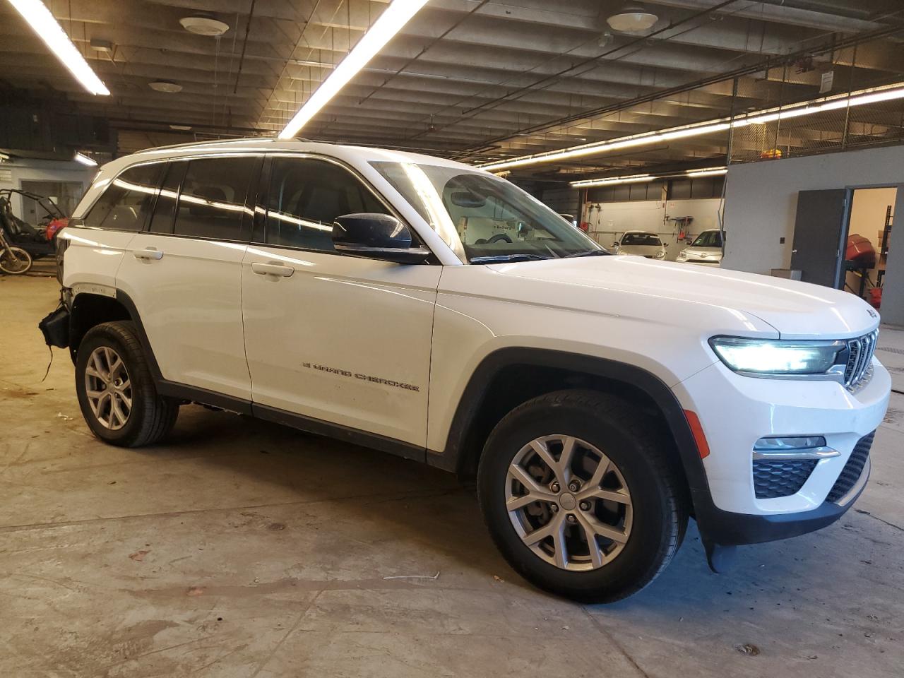 2022 JEEP GRAND CHEROKEE LIMITED VIN:1C4RJHBG0N8606825