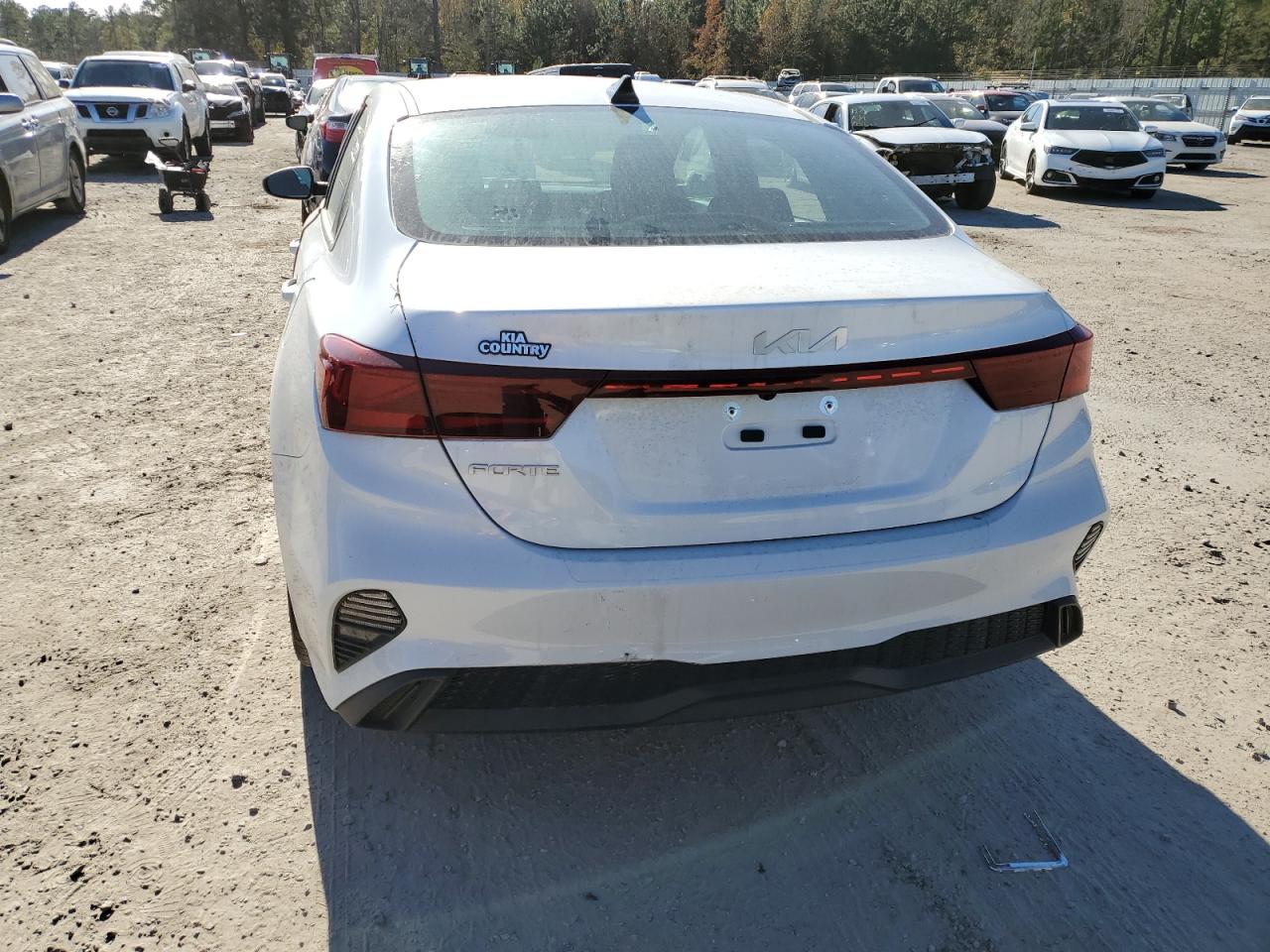 2023 KIA FORTE LX VIN:3KPF24AD8PE657661