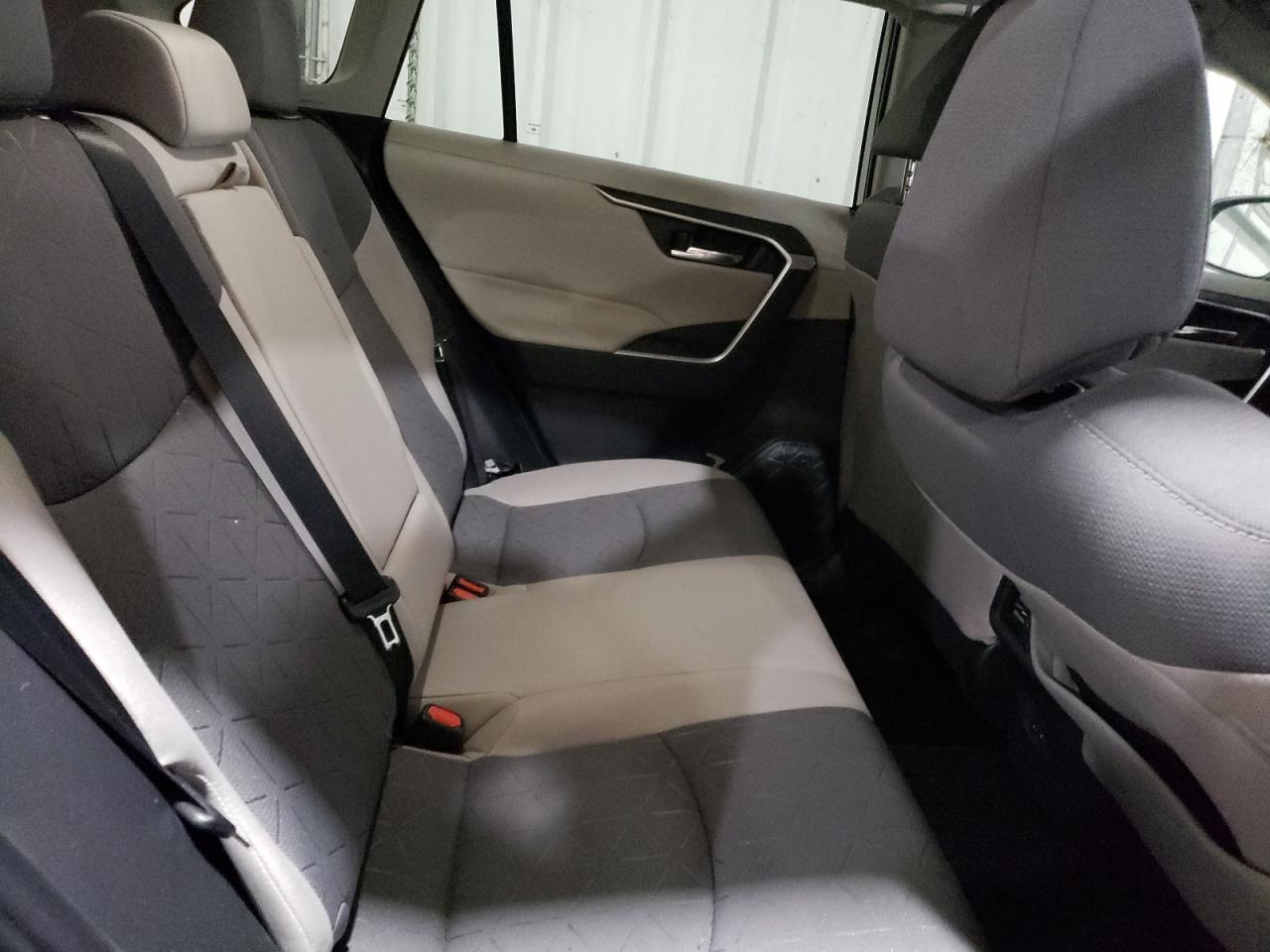 2022 TOYOTA RAV4 XLE VIN:2T3P1RFV4NC320963