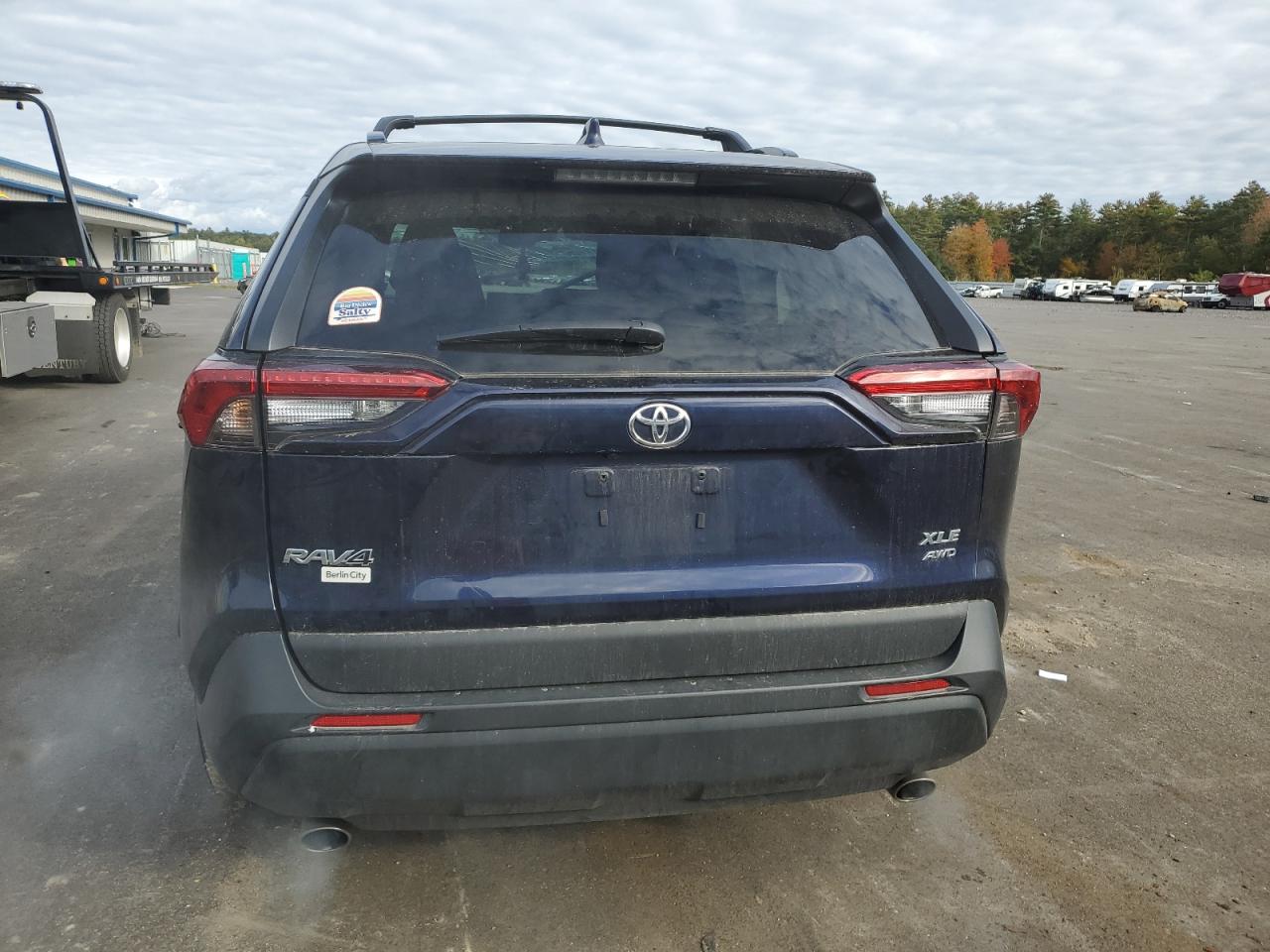 2022 TOYOTA RAV4 XLE VIN:2T3P1RFV8NW280109