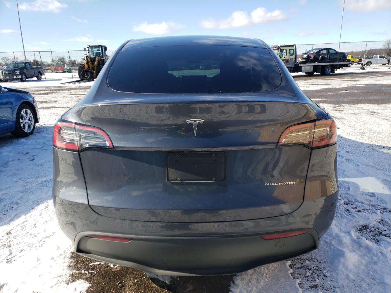 2022 TESLA MODEL Y  VIN:7SAYGDEE4NA016575