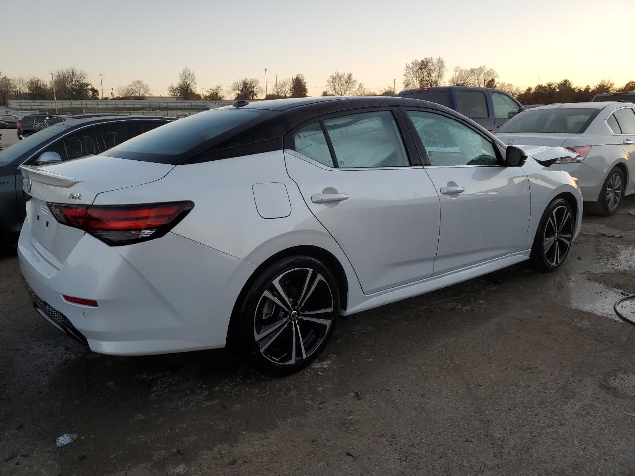 2023 NISSAN SENTRA SR VIN:3N1AB8DV3PY301948