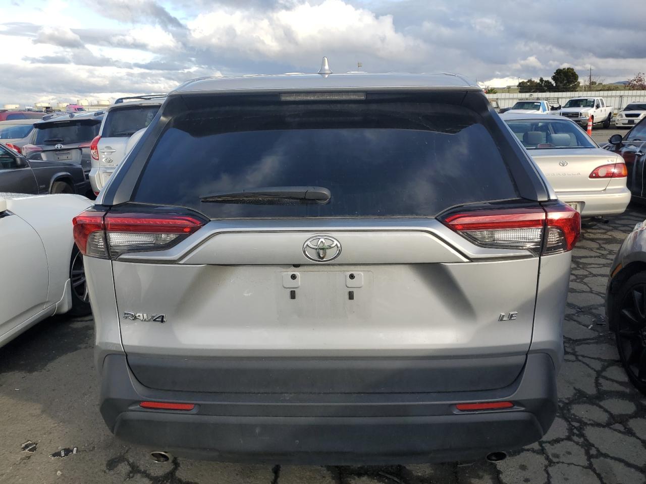 2022 TOYOTA RAV4 LE VIN:2T3K1RFV7NW209607