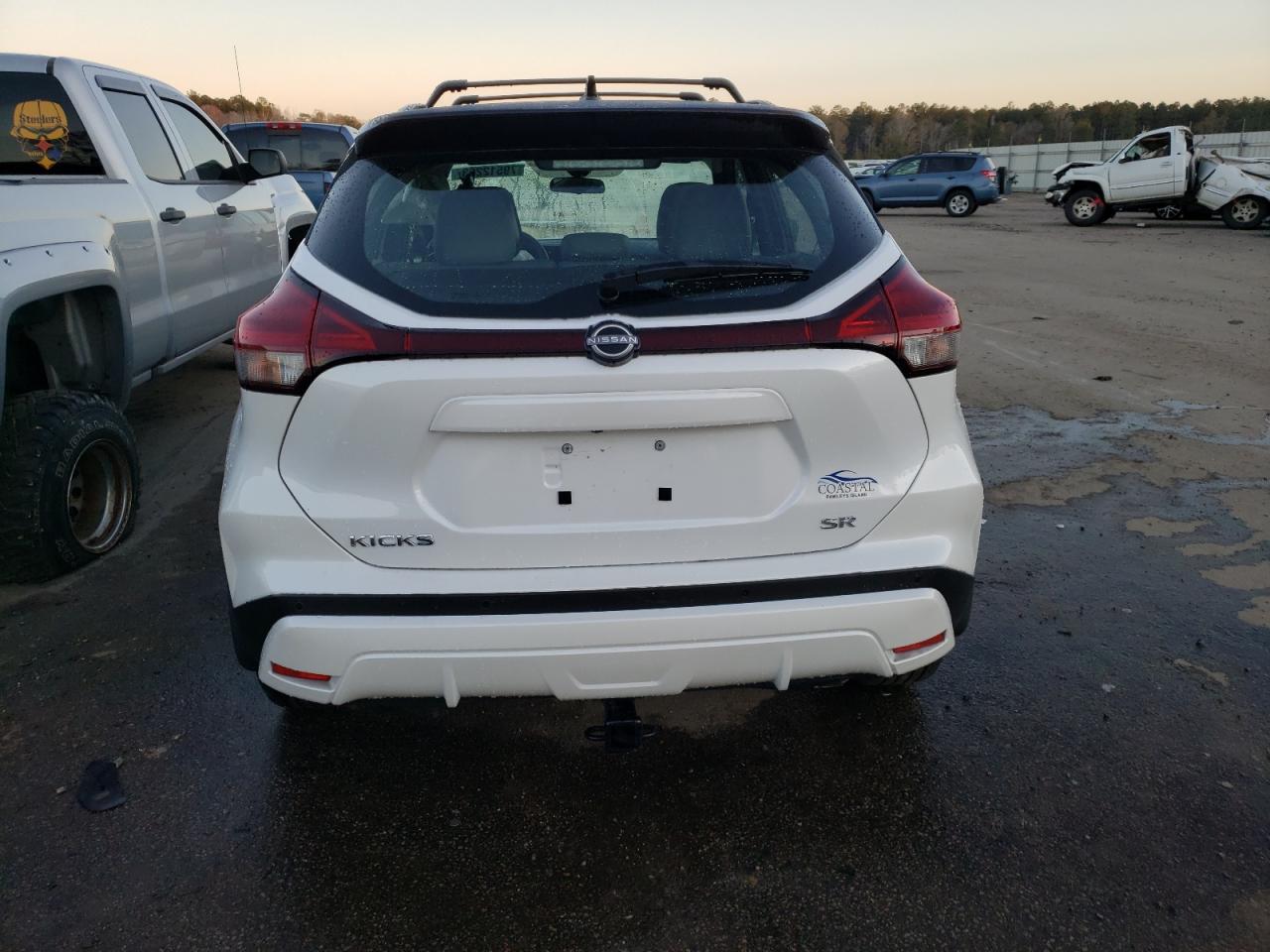 2022 NISSAN KICKS SR VIN:3N1CP5DV8NL493841