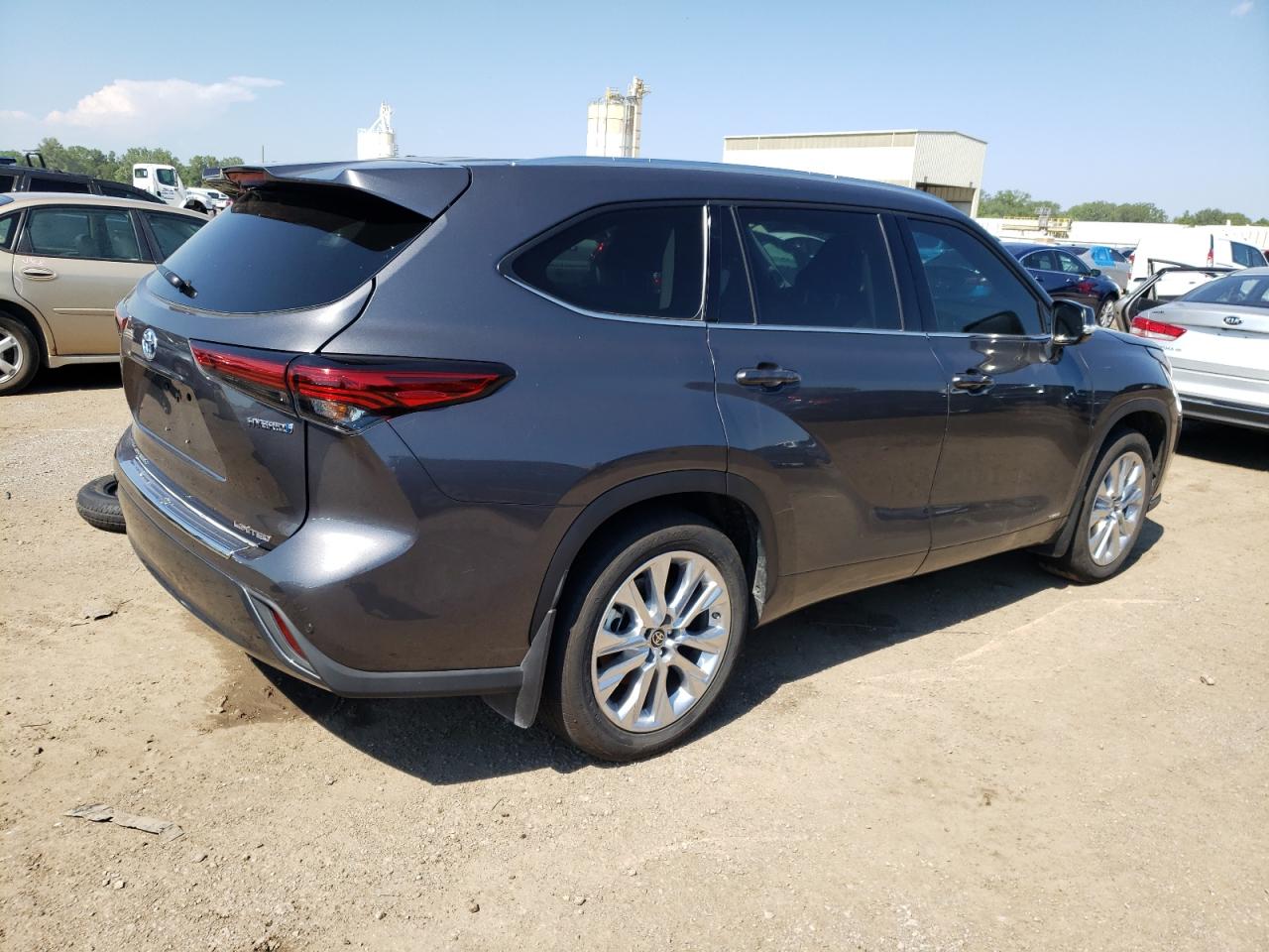 2022 TOYOTA HIGHLANDER HYBRID LIMITED VIN:5TDXBRCHXNS554293