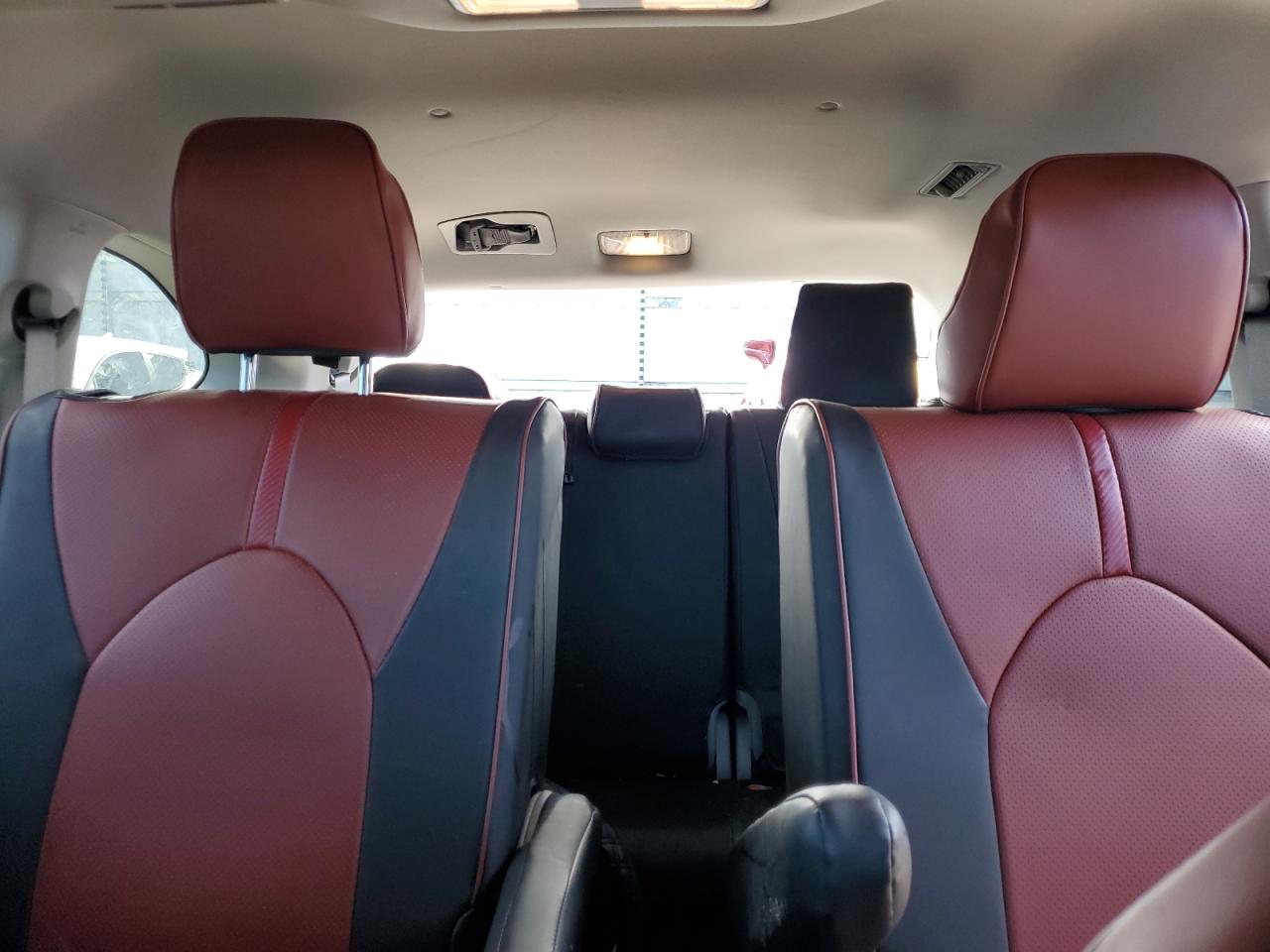 2022 TOYOTA HIGHLANDER XLE VIN:5TDGZRAH4NS135404