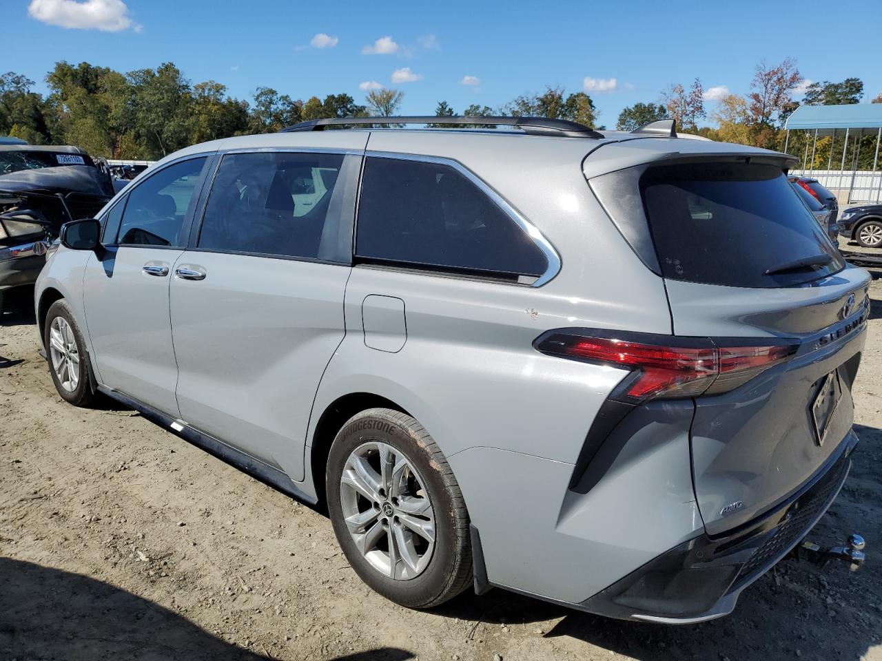 2023 TOYOTA SIENNA XSE VIN:5TDXSKFC7PS075811