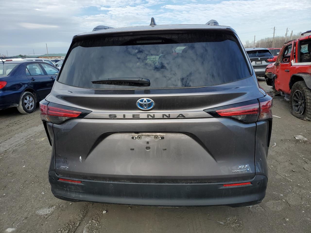 2022 TOYOTA SIENNA XLE VIN:5TDJSKFC2NS046154