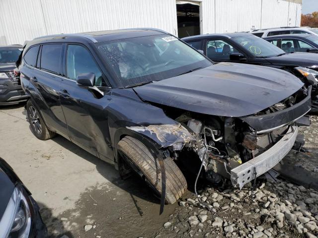 2021 TOYOTA HIGHLANDER XLE VIN: 5TDGZRBH8MS104752