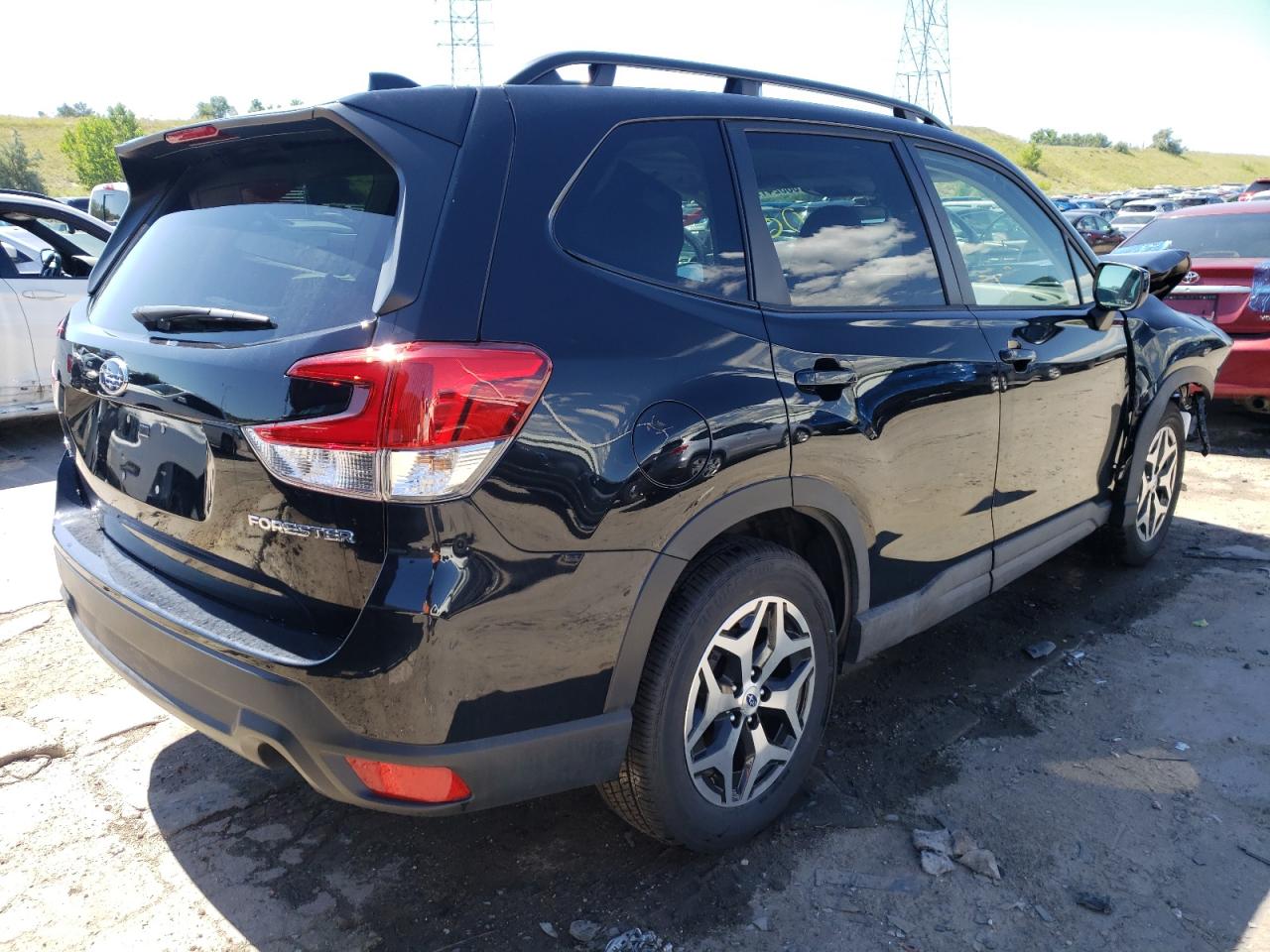 2022 SUBARU FORESTER PREMIUM VIN:JF2SKADC5NH490927