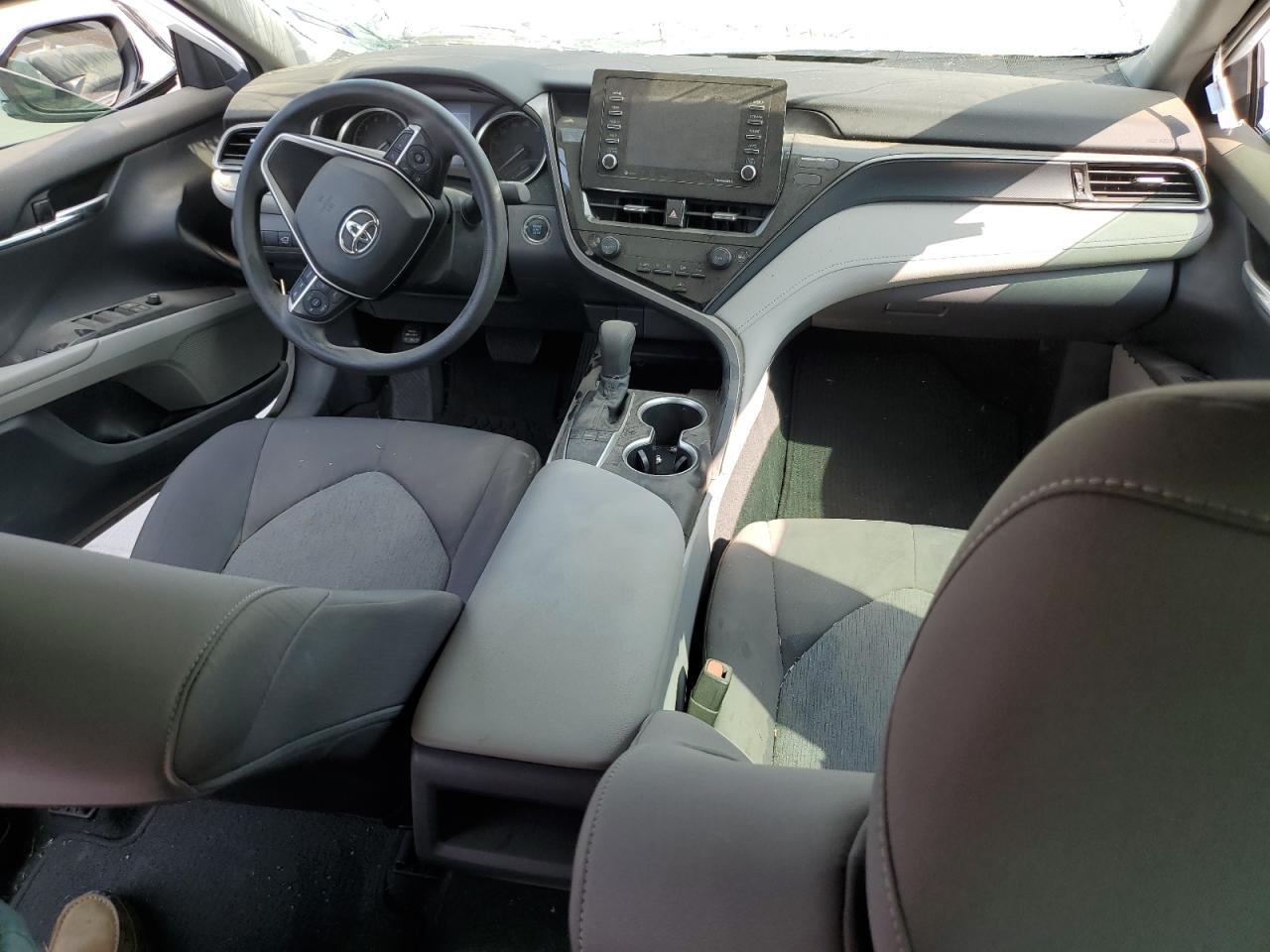 2022 TOYOTA CAMRY LE VIN:4T1R11AK0NU680715