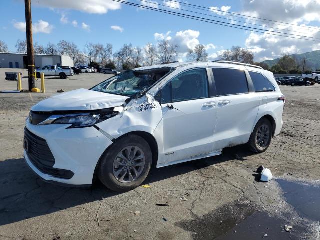 2021 TOYOTA SIENNA LE VIN: 5TDKRKEC7MS007124