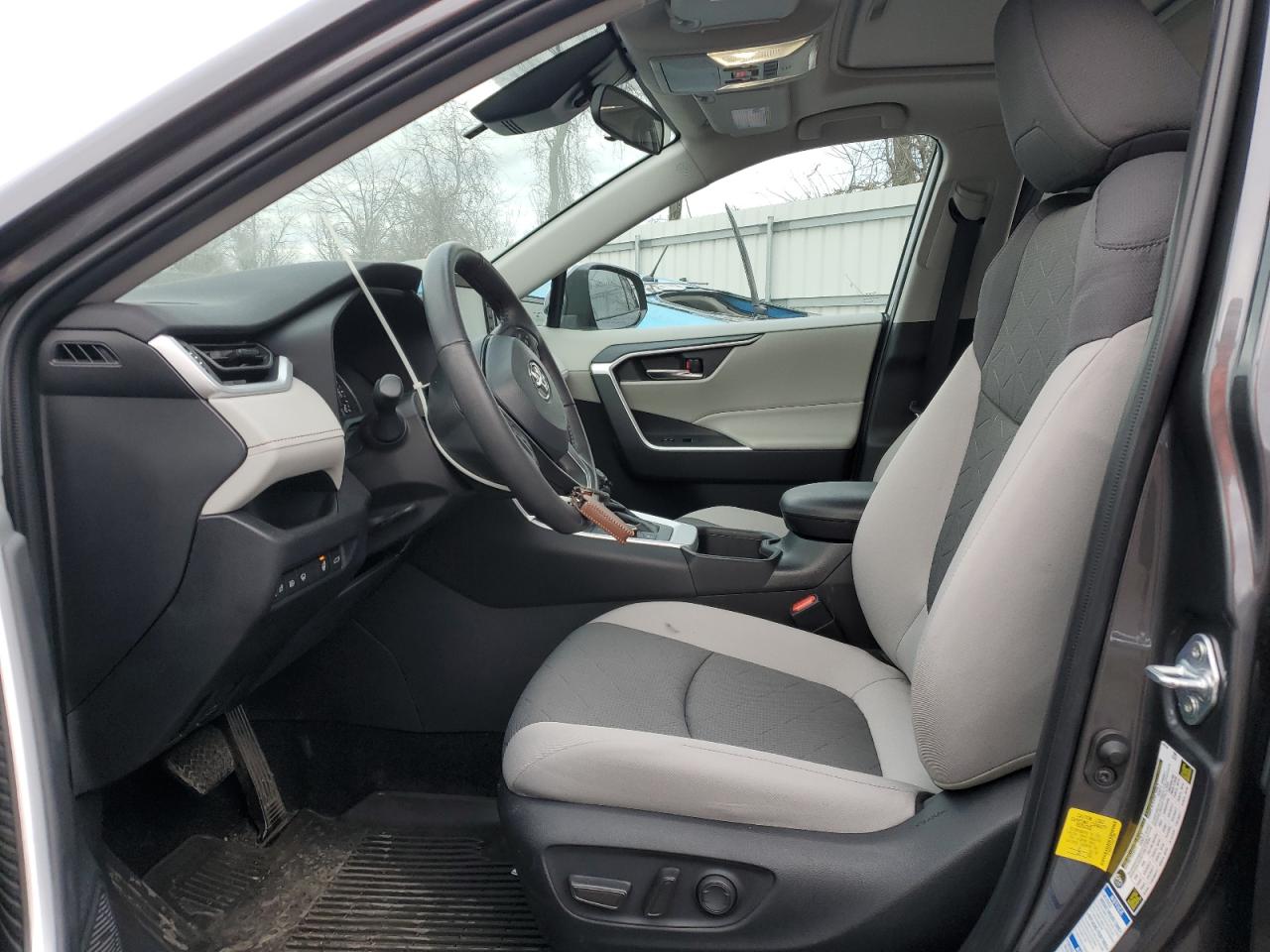 2022 TOYOTA RAV4 XLE VIN:4T3RWRFV2NU072995