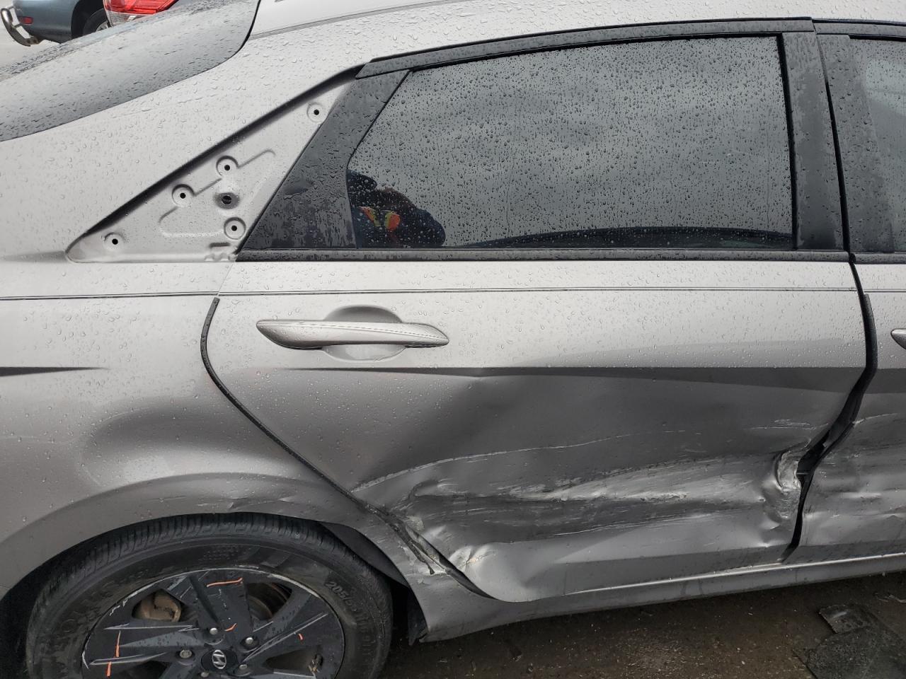 2022 HYUNDAI ELANTRA SEL VIN:KMHLM4AGXNU271728