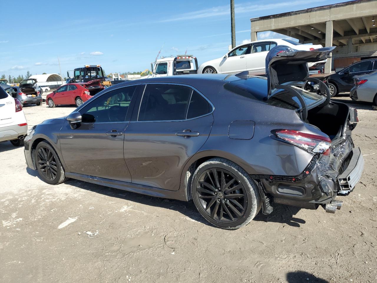 2022 TOYOTA CAMRY XSE VIN:4T1K61AK4NU026691