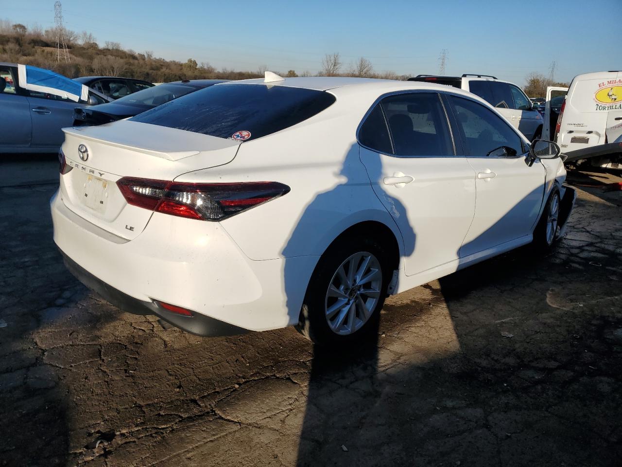 2022 TOYOTA CAMRY LE VIN:4T1C11AK9NU694313