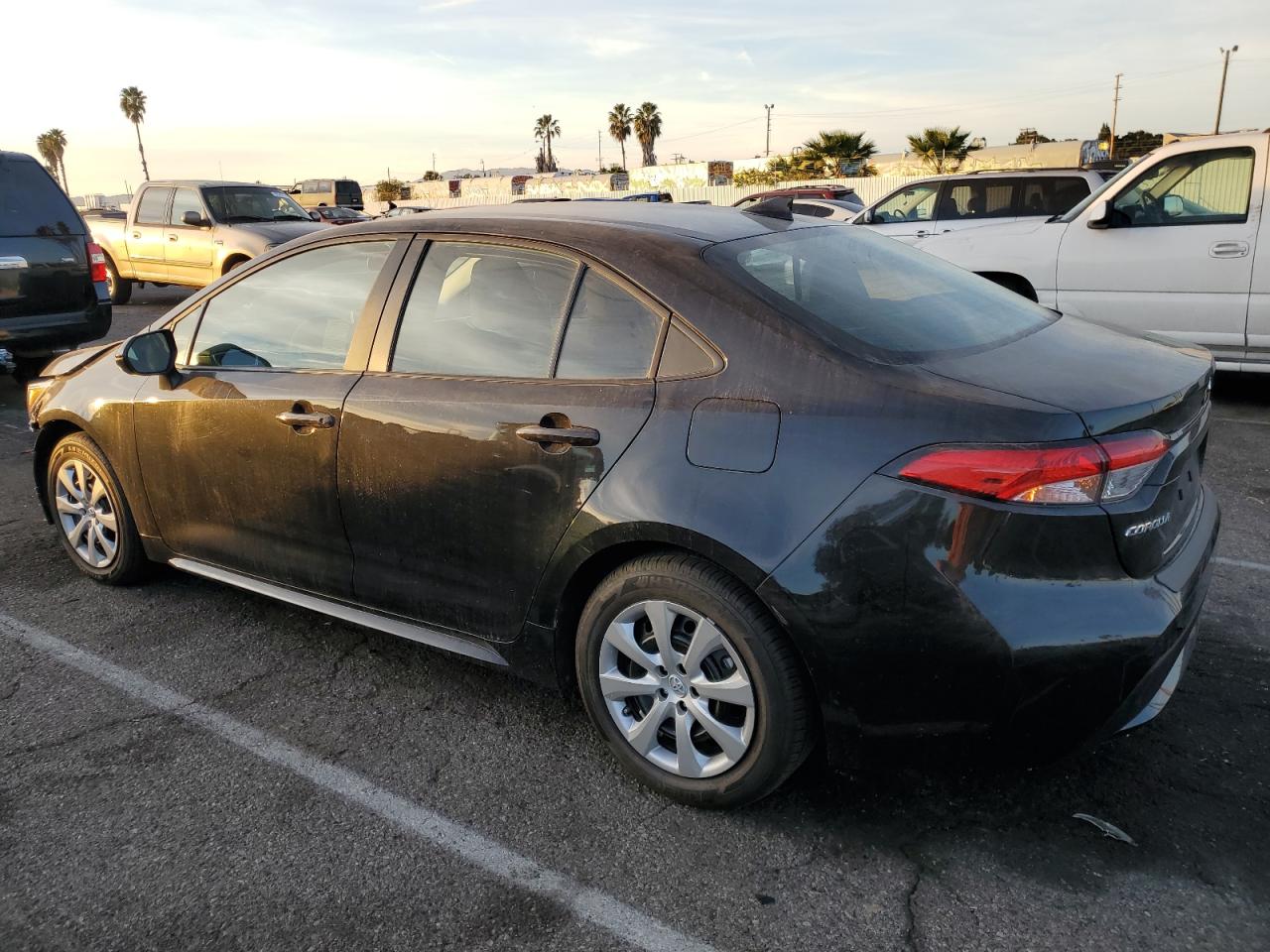 2022 TOYOTA COROLLA LE VIN:5YFEPMAE2NP379583