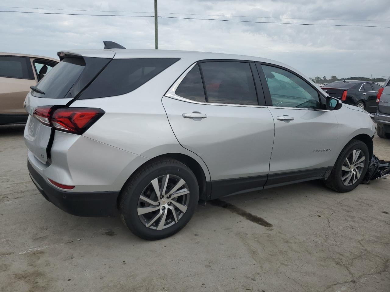 2022 CHEVROLET EQUINOX LT VIN:3GNAXKEV2NL269988