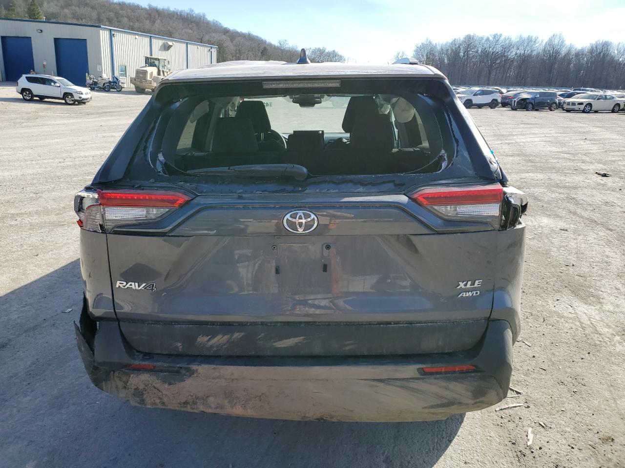 2022 TOYOTA RAV4 XLE VIN:2T3P1RFV6NC283222