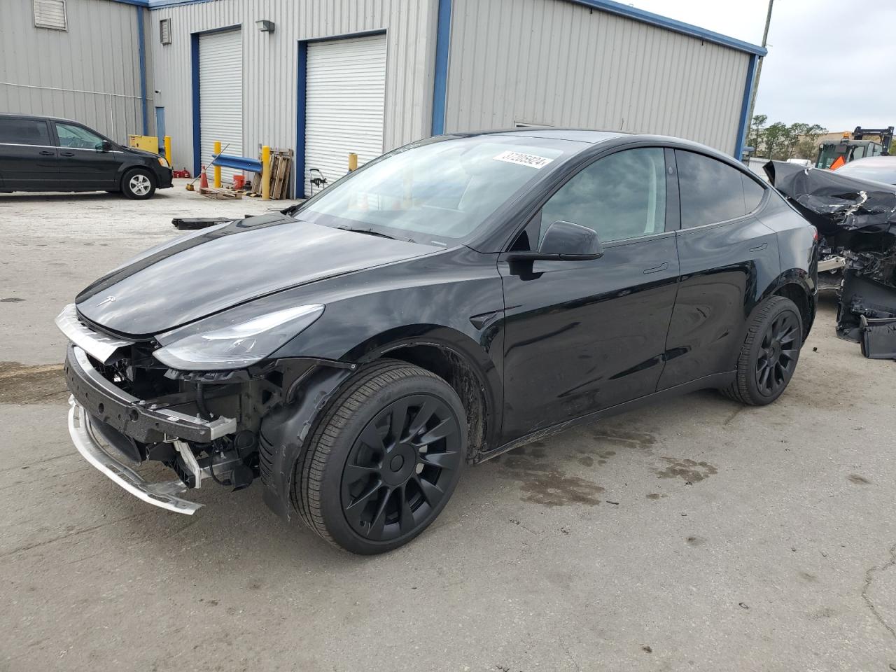 2023 TESLA MODEL Y  VIN:7SAYGDEE7PA163749