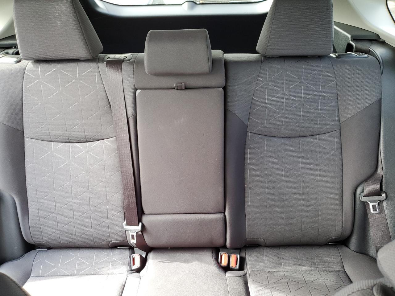 2022 TOYOTA RAV4 XLE VIN:JTMRWRFV2ND144596