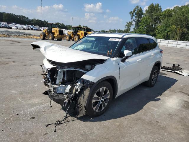 2021 TOYOTA HIGHLANDER XLE VIN: 5TDHZRAH4MS045656