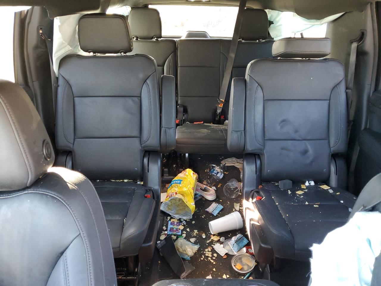 2022 CHEVROLET SUBURBAN K1500 LT VIN:1GNSKCKD1NR329482