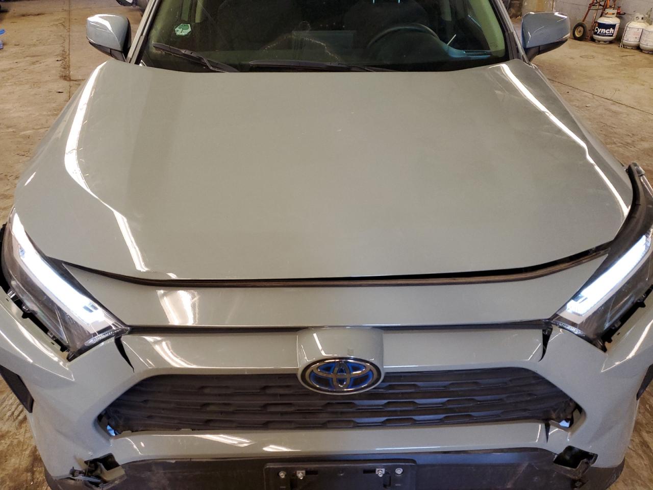 2022 TOYOTA RAV4 XLE VIN:JTMRWRFV1NJ055006