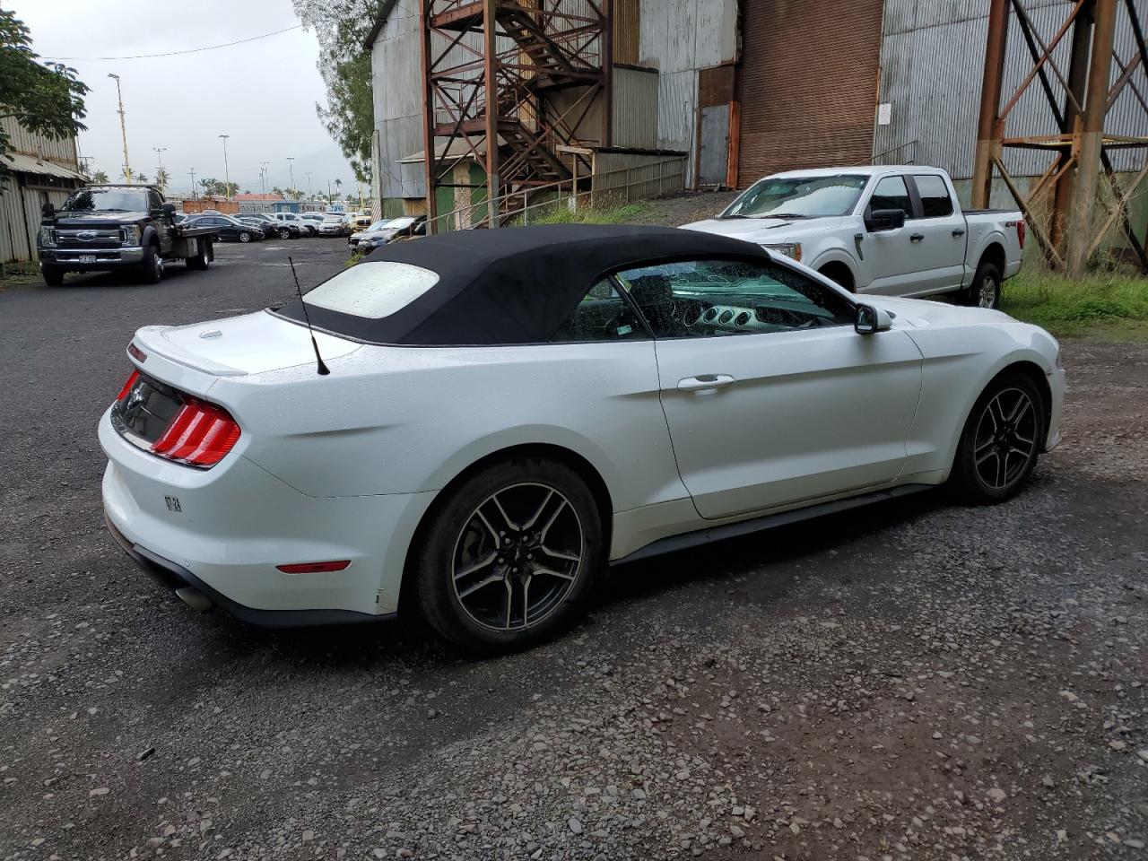 2022 FORD MUSTANG  VIN:1FATP8UH0N5107184