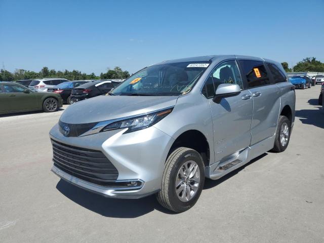 2021 TOYOTA SIENNA XLE VIN: 5TDYRKEC0MS048186