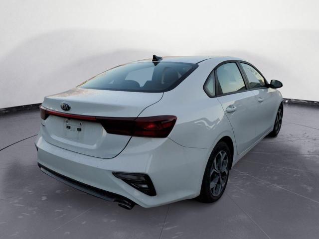 2021 KIA FORTE FE VIN: 3KPF24AD0ME402577