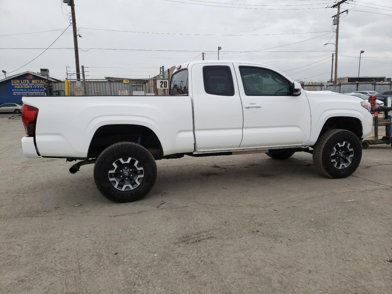 2022 TOYOTA TACOMA ACCESS CAB VIN:3TYRX5GN0NT055638