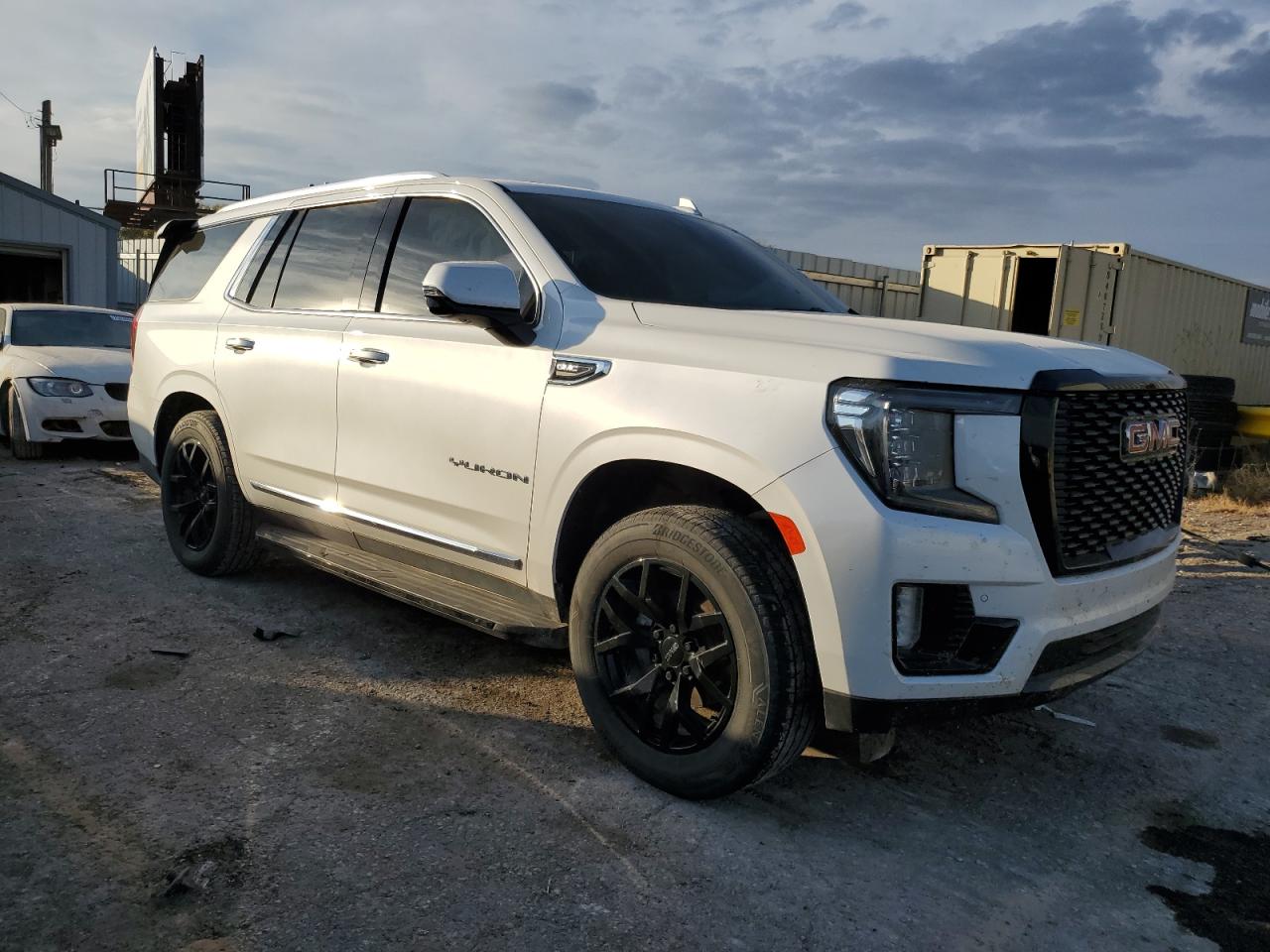 2022 GMC YUKON SLT VIN:1GKS2BKD8NR273421