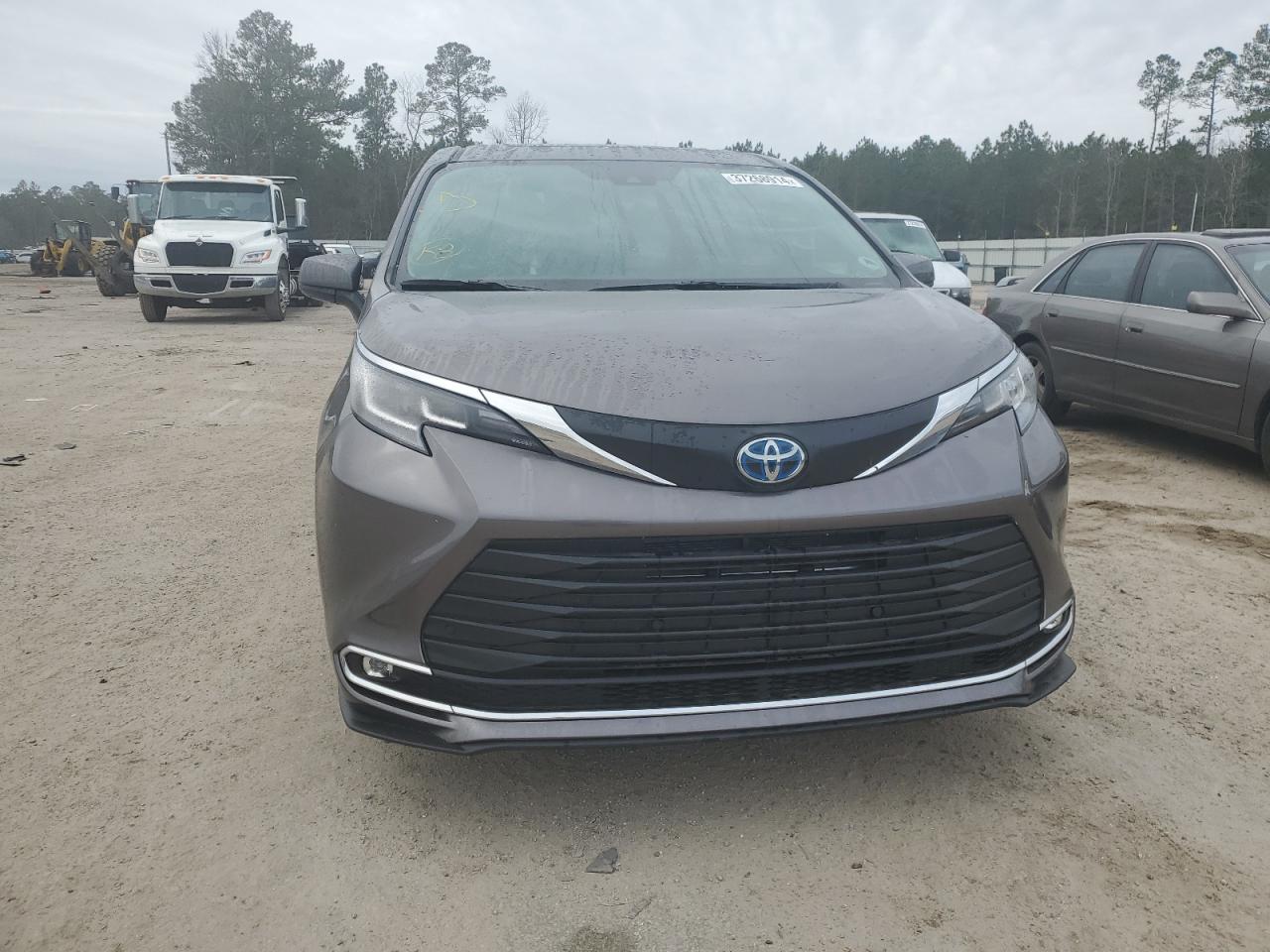 2023 TOYOTA SIENNA XLE VIN:5TDYRKEC7PS177563