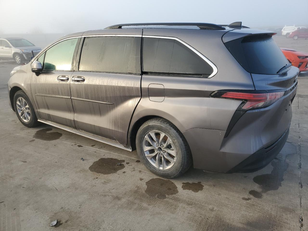 2022 TOYOTA SIENNA XLE VIN:5TDYRKEC8NS114940