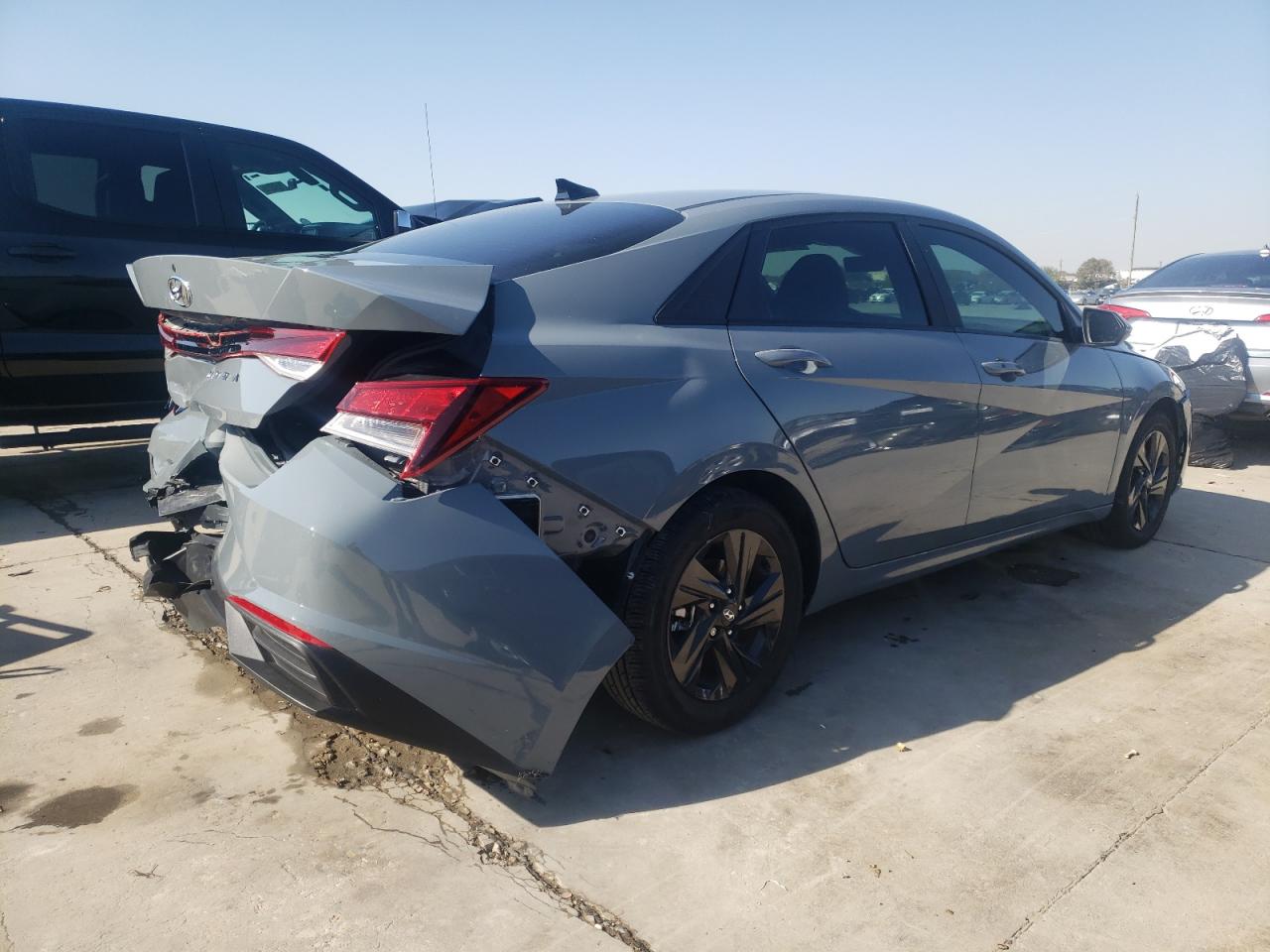 2022 HYUNDAI ELANTRA SEL VIN:KMHLS4AG5NU318430