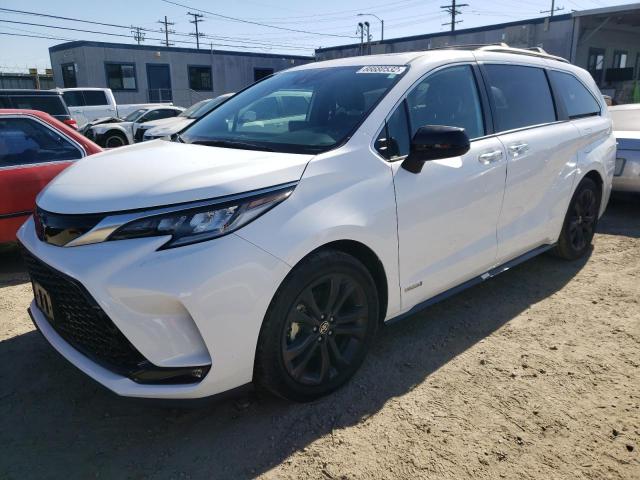 2021 TOYOTA SIENNA XSE VIN: 5TDXRKEC8MS013830