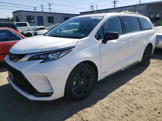 2021 TOYOTA SIENNA XSE VIN: 5TDXRKEC8MS013830