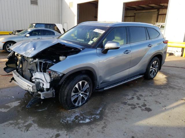 2021 TOYOTA HIGHLANDER XLE VIN: 5TDGZRAH7MS081837