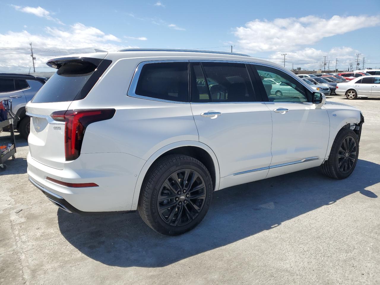 2022 CADILLAC XT6 PREMIUM LUXURY VIN:1GYKPDRS8NZ143940