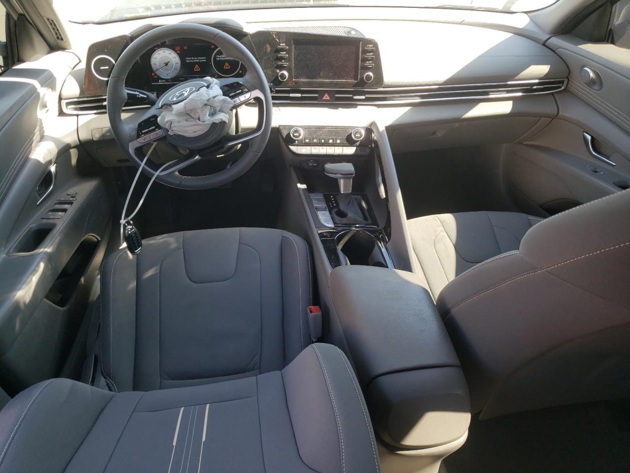 2022 HYUNDAI ELANTRA SEL VIN:KMHLS4AG8NU323198