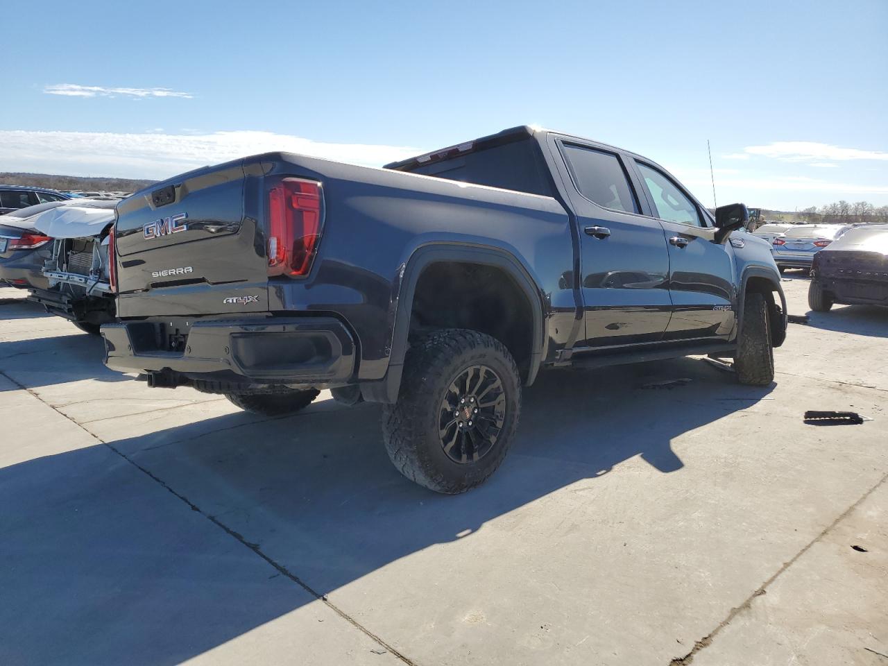 2022 GMC SIERRA K1500 AT4X VIN:3GTUUFEL7NG580037