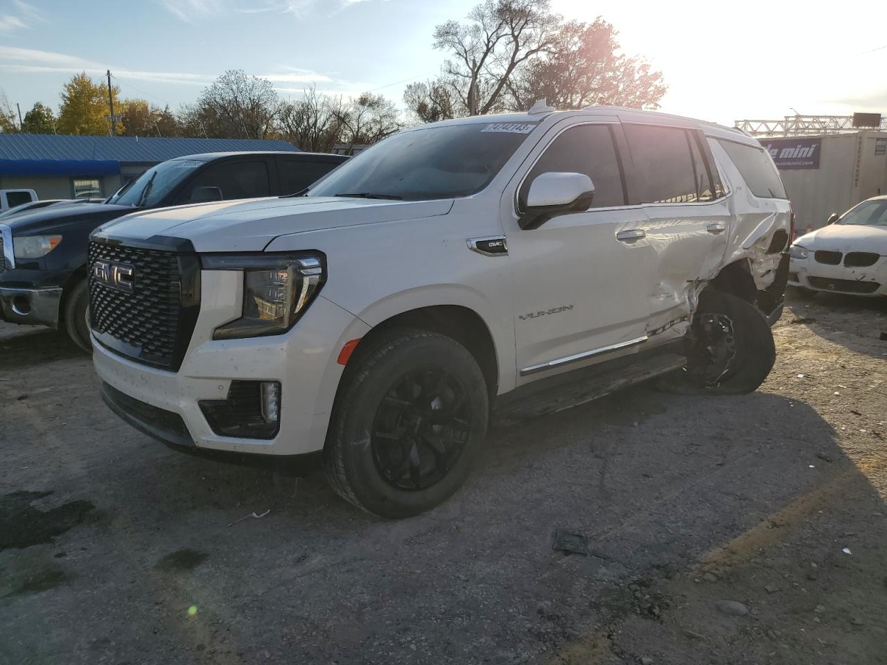 2022 GMC YUKON SLT VIN:1GKS2BKD8NR273421