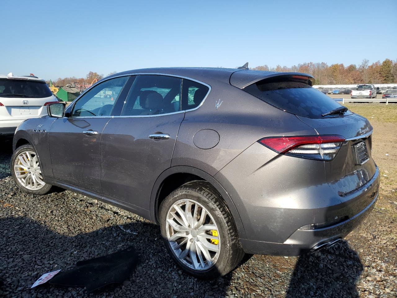 2022 MASERATI LEVANTE BASE VIN:ZN661XUA3NX383576