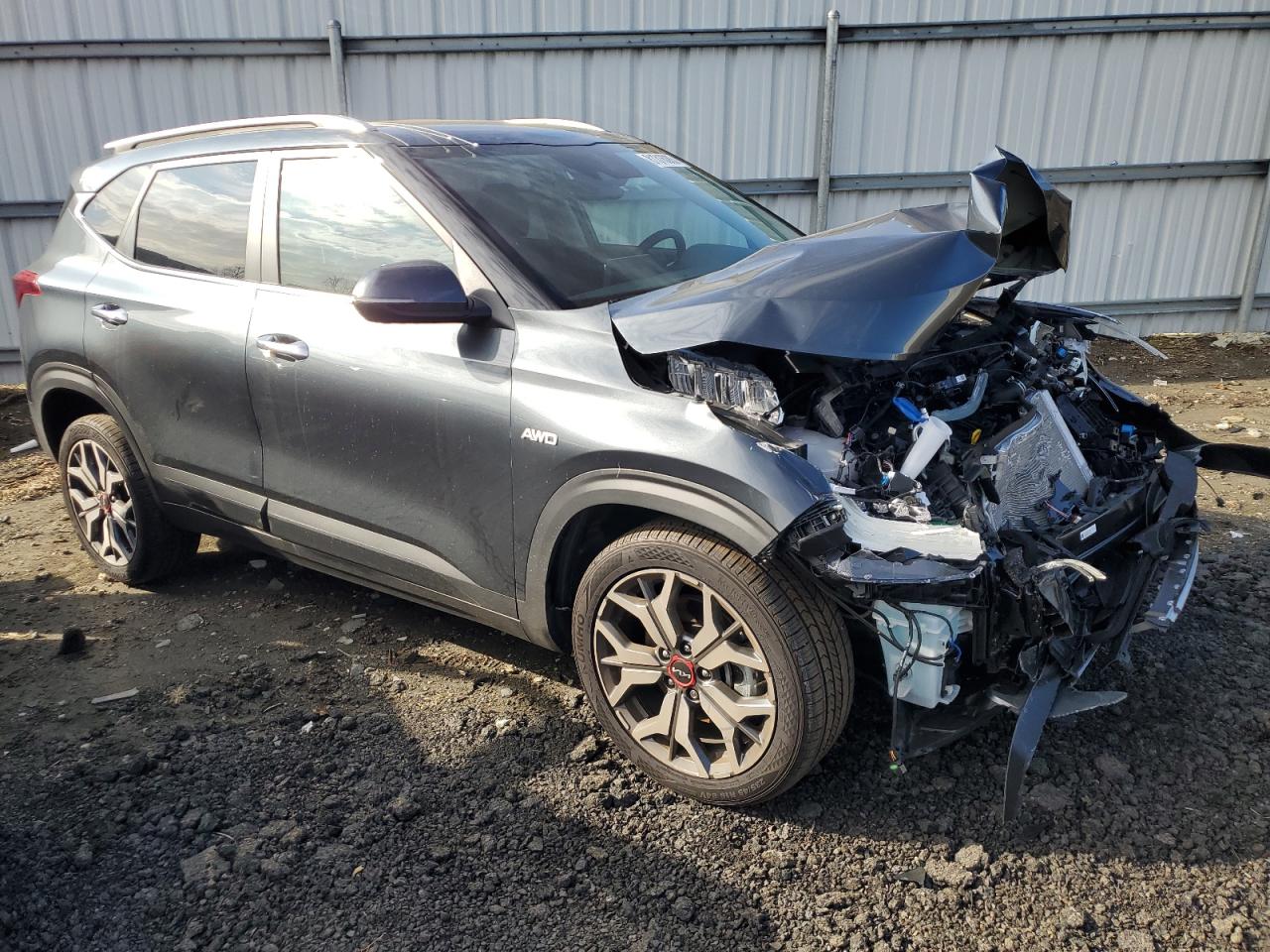 2023 KIA SELTOS SX VIN:KNDETCA21P7435898