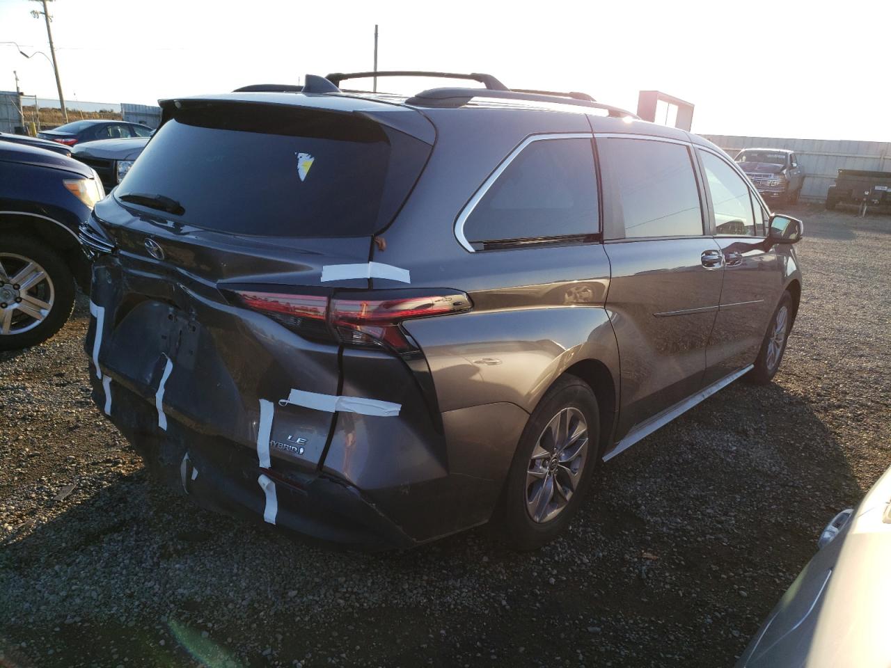 2022 TOYOTA SIENNA LE VIN:5TDBRKEC6NS116983