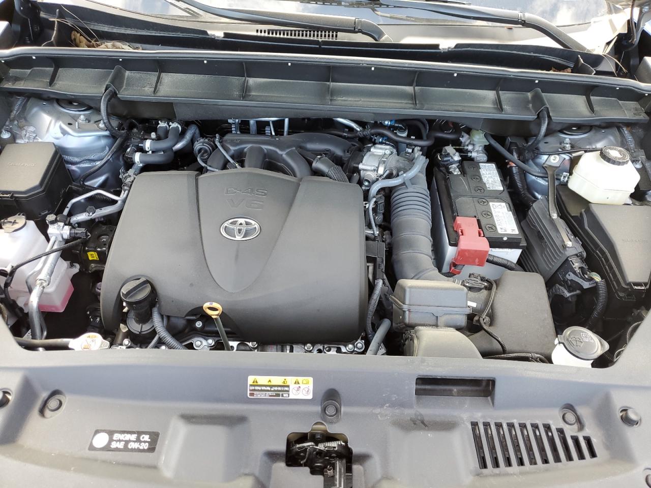 2022 TOYOTA HIGHLANDER XLE VIN:5TDGZRAH4NS135404